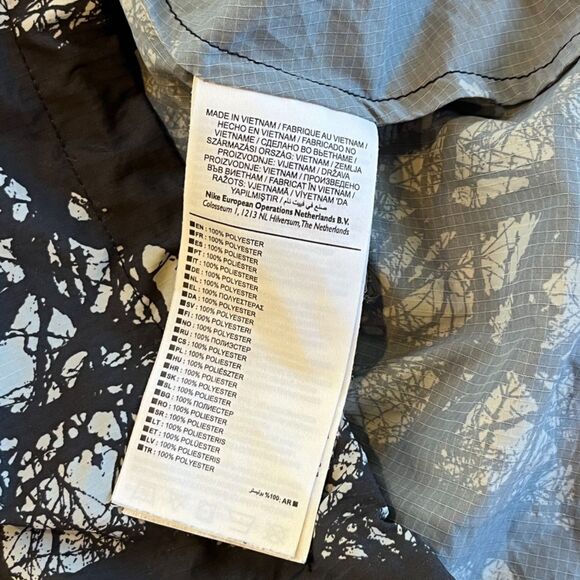 Nike Enchanted Forest Impossibly Light Windbreaker Hoodie Small Full Zip Black S - Picture 7 of 9